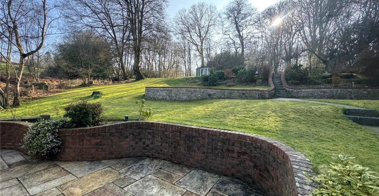 4 bedroom bungalow for sale in Knockholt | Robinson Jackson