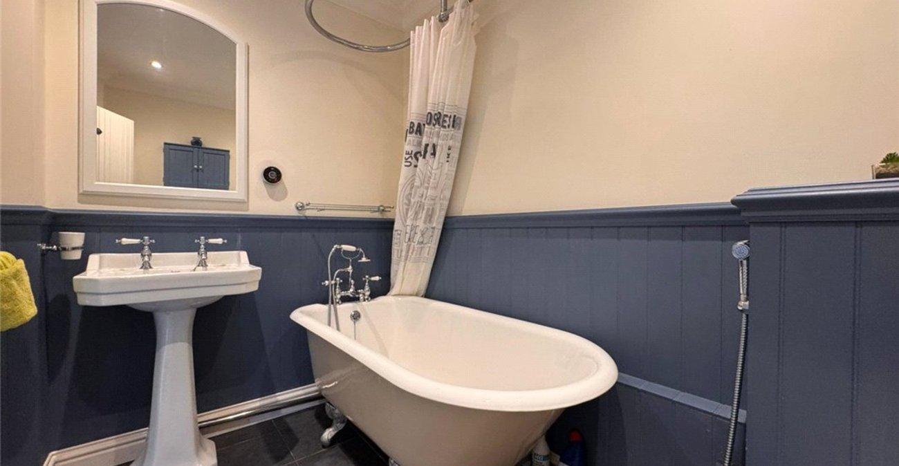 4 bedroom bungalow for sale in Knockholt | Robinson Jackson