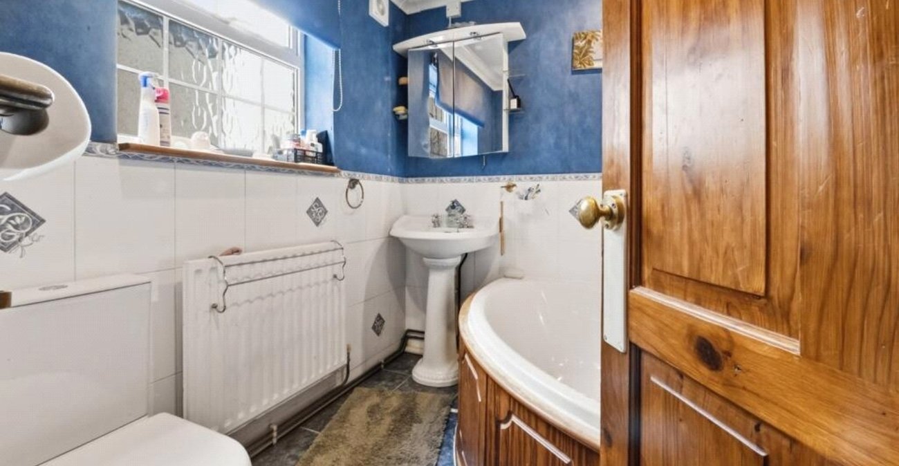 3 bedroom house for sale in Northfleet | Robinson Michael & Jackson