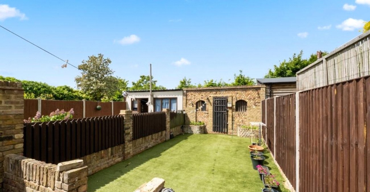 3 bedroom house for sale in Northfleet | Robinson Michael & Jackson