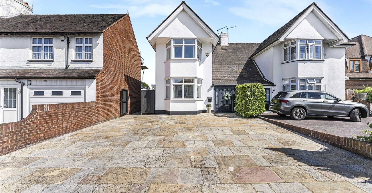 5 bedroom house for sale in Dartford | Robinson Jackson