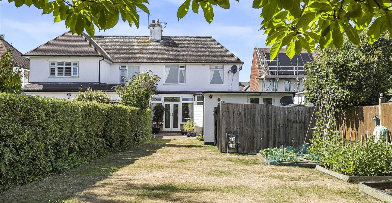 5 bedroom house for sale in Dartford | Robinson Jackson