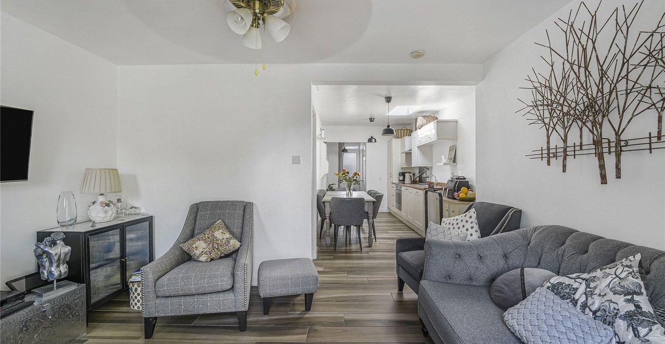 5 bedroom house for sale in Dartford | Robinson Jackson
