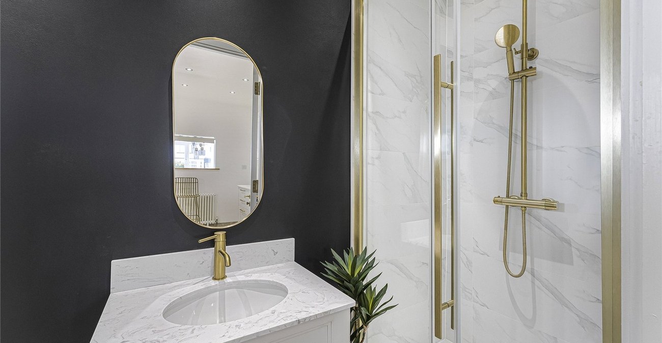 5 bedroom house for sale in Dartford | Robinson Jackson