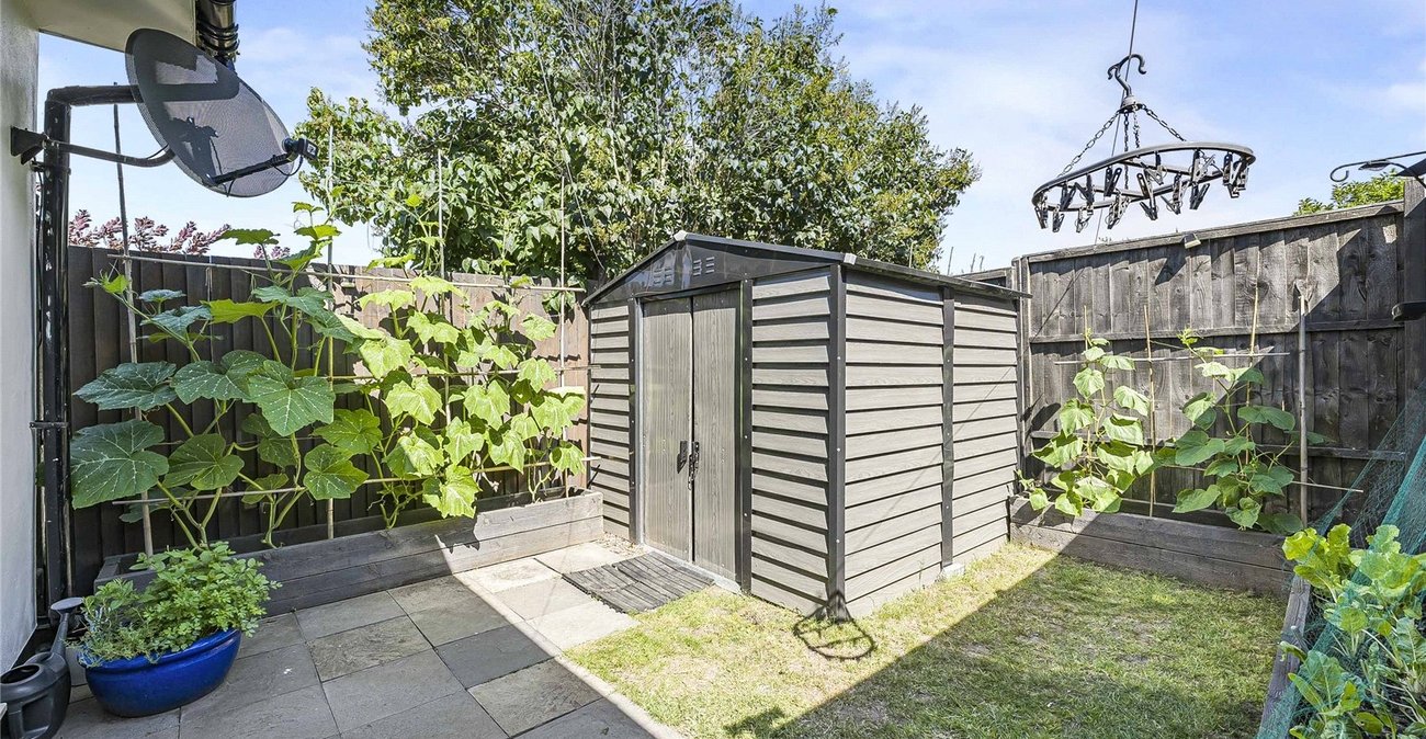 5 bedroom house for sale in Dartford | Robinson Jackson