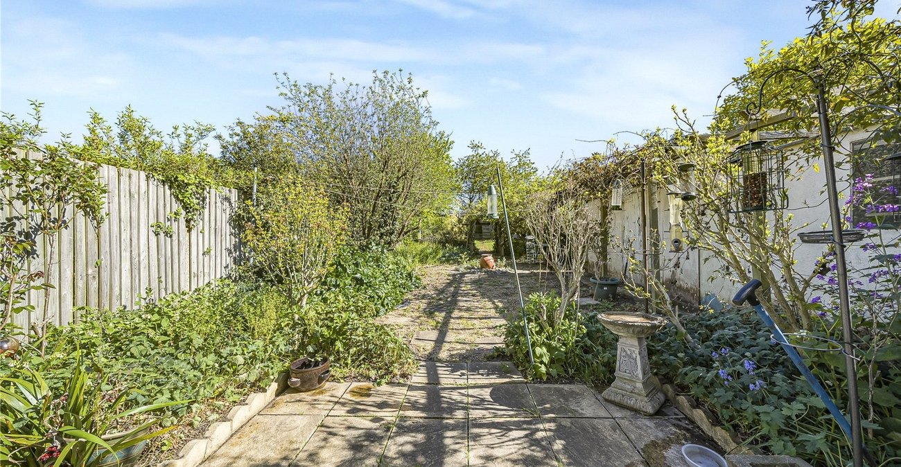 3 bedroom house for sale in West Dartford | Robinson Jackson