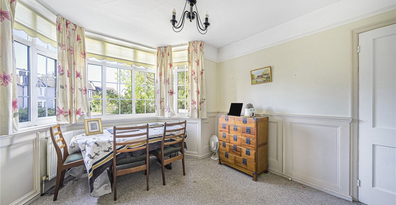 3 bedroom house for sale in West Dartford | Robinson Jackson