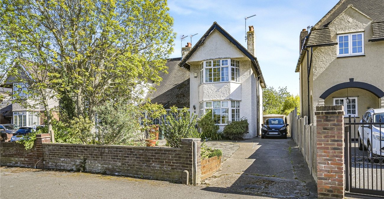 3 bedroom house for sale in West Dartford | Robinson Jackson