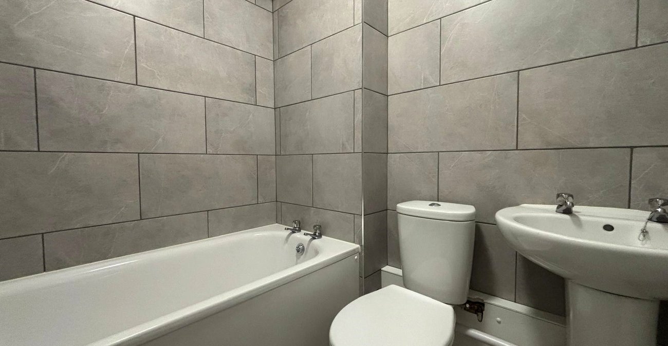 1 bedroom property for sale in Lordswood | Robinson Michael & Jackson