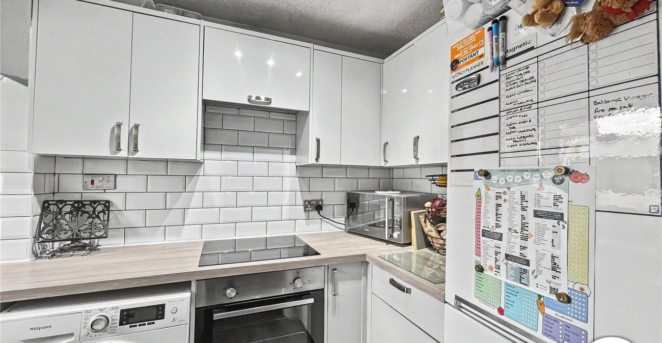 2 bedroom house for sale in Lordswood | Robinson Michael & Jackson