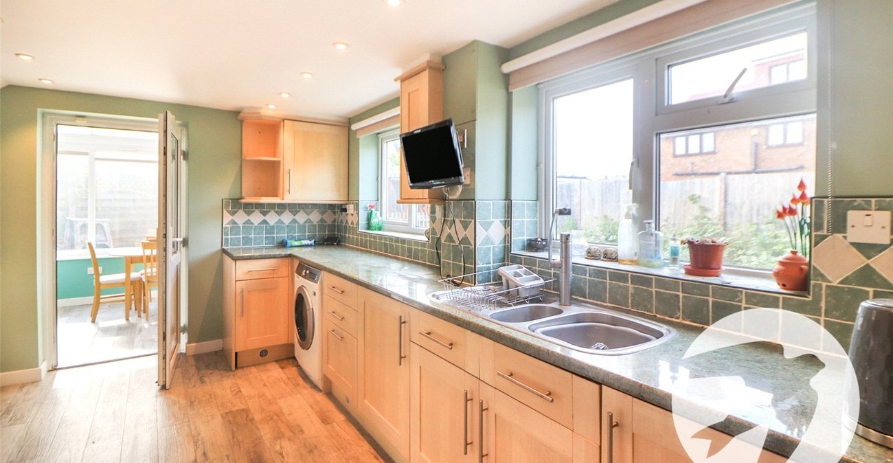 3 bedroom house for sale in Erith | Robinson Jackson