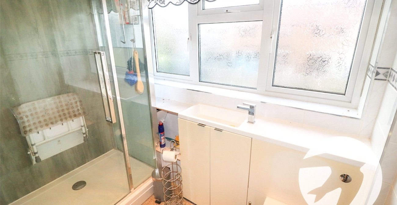 3 bedroom house for sale in Erith | Robinson Jackson