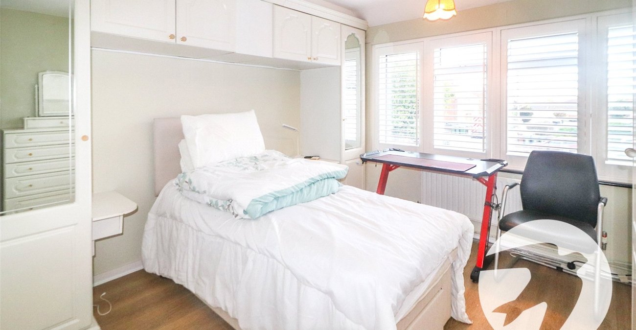 3 bedroom house for sale in Erith | Robinson Jackson