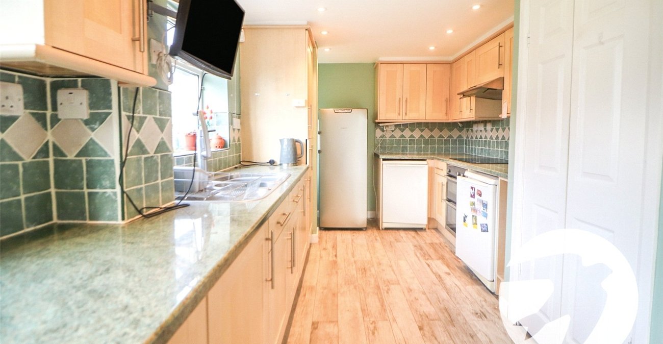 3 bedroom house for sale in Erith | Robinson Jackson