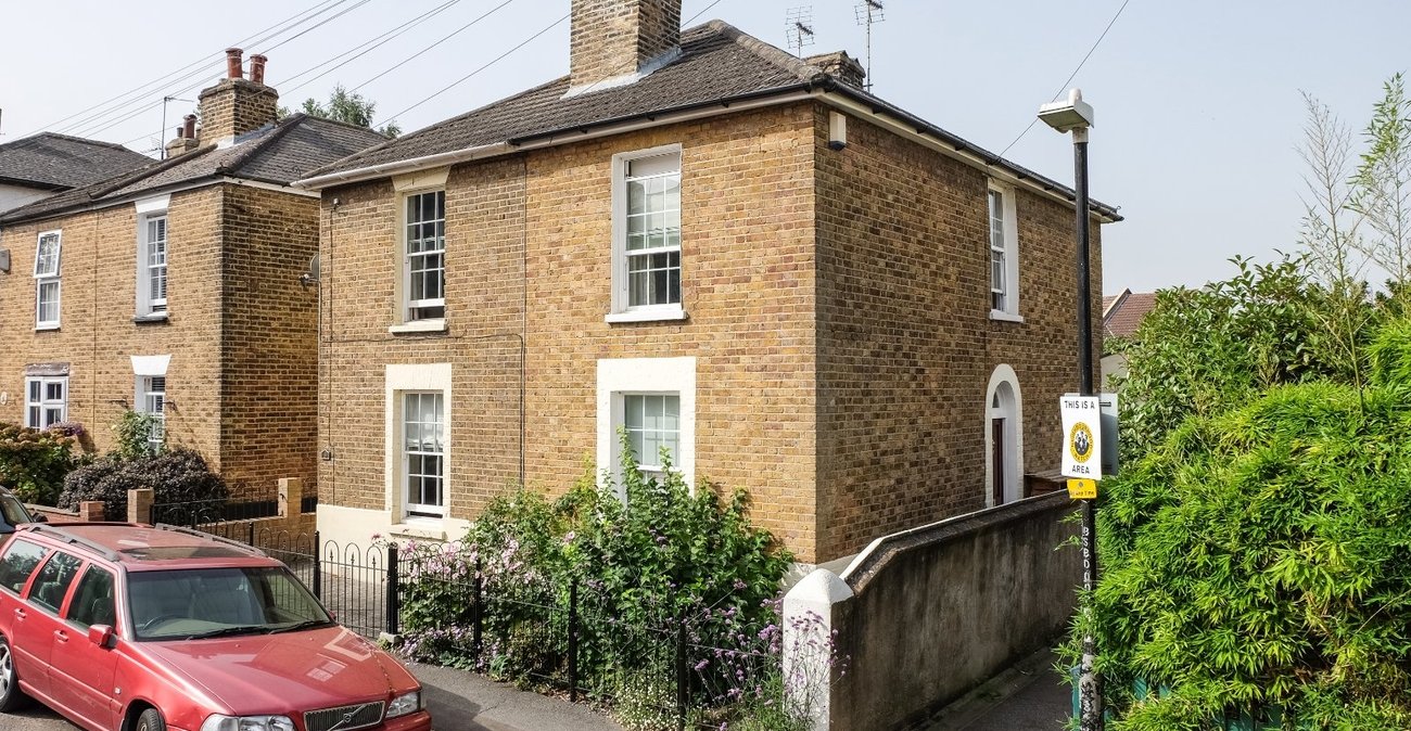 2 bedroom house for sale in Gravesend | Robinson Michael & Jackson
