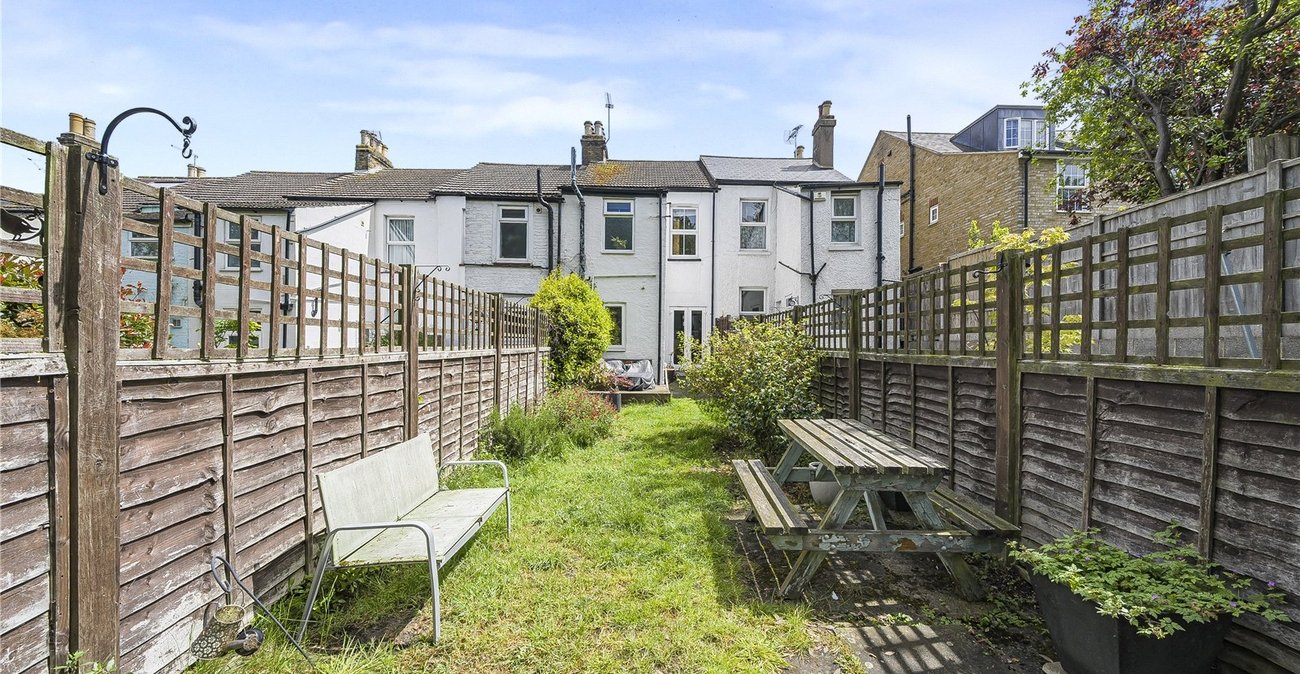 2 bedroom house for sale in Gravesend | Robinson Michael & Jackson