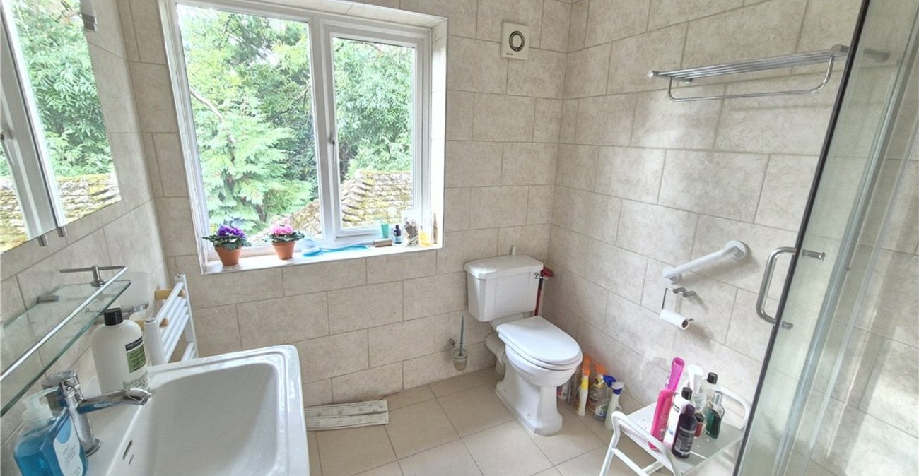 4 bedroom house for sale in Petts Wood | Robinson Jackson