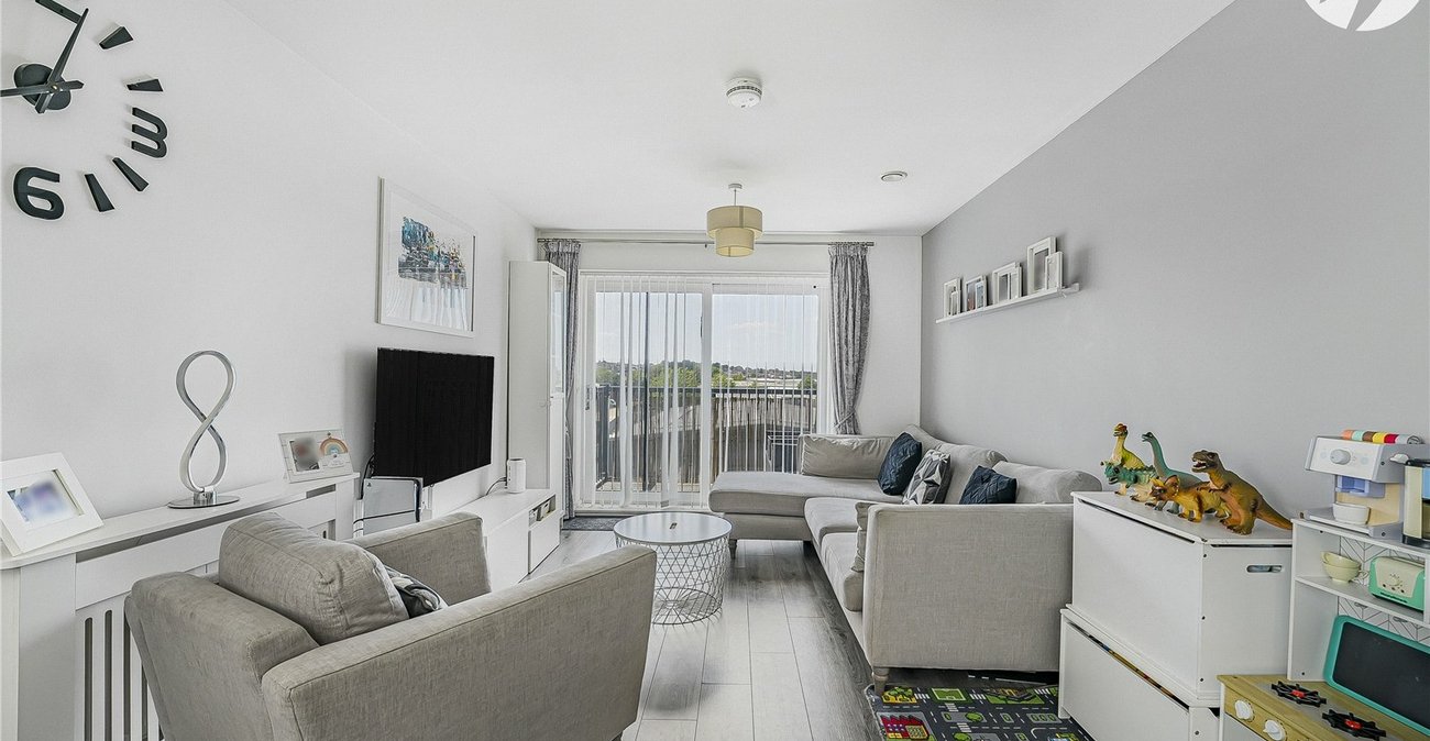 2 bedroom property for sale in Dartford | Robinson Jackson