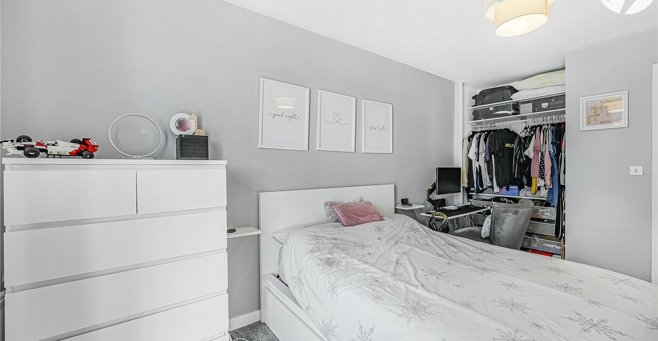 2 bedroom property for sale in Dartford | Robinson Jackson