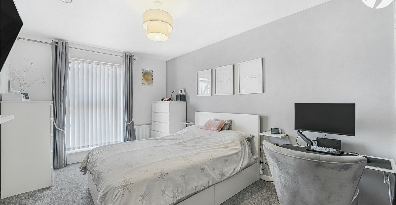 2 bedroom property for sale in Dartford | Robinson Jackson