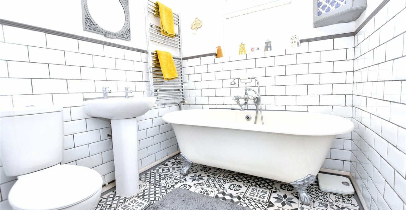 3 bedroom house for sale in Bexleyheath | Robinson Jackson