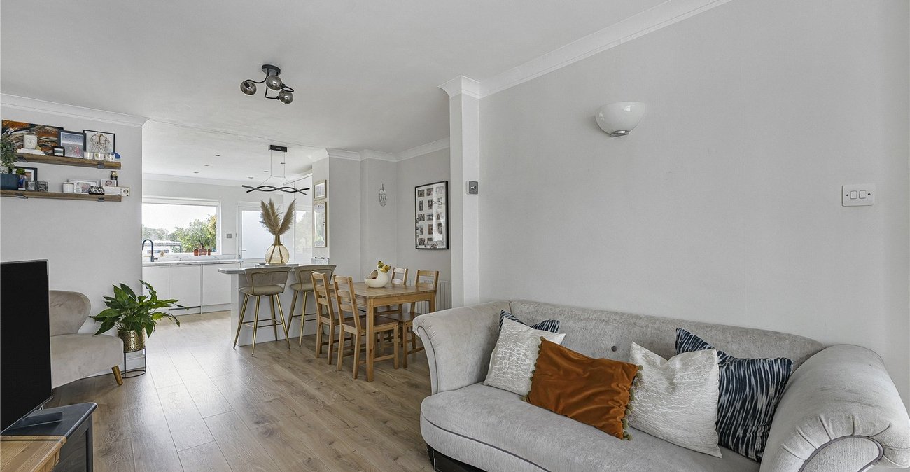 2 bedroom house for sale in Sidcup | Robinson Jackson