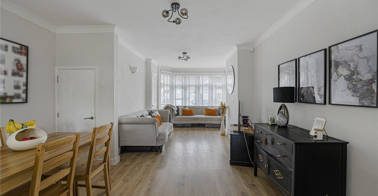 2 bedroom house for sale in Sidcup | Robinson Jackson