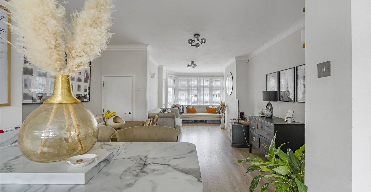 2 bedroom house for sale in Sidcup | Robinson Jackson
