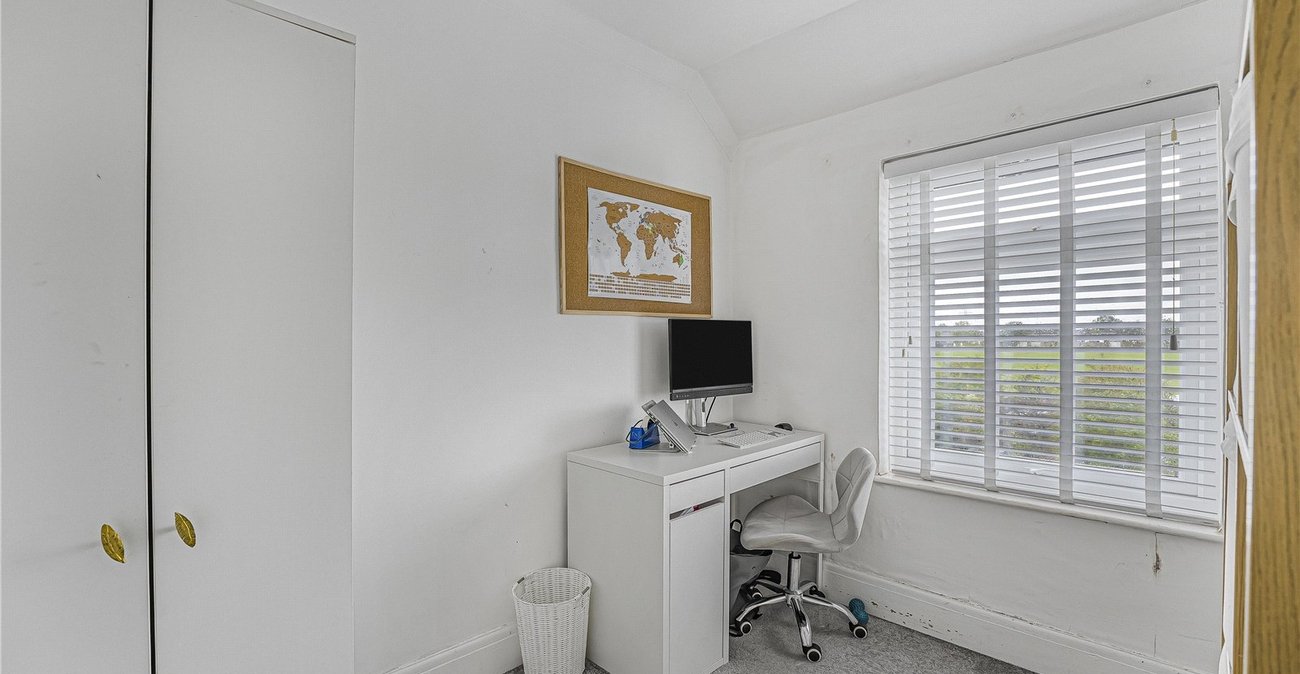 2 bedroom house for sale in Sidcup | Robinson Jackson