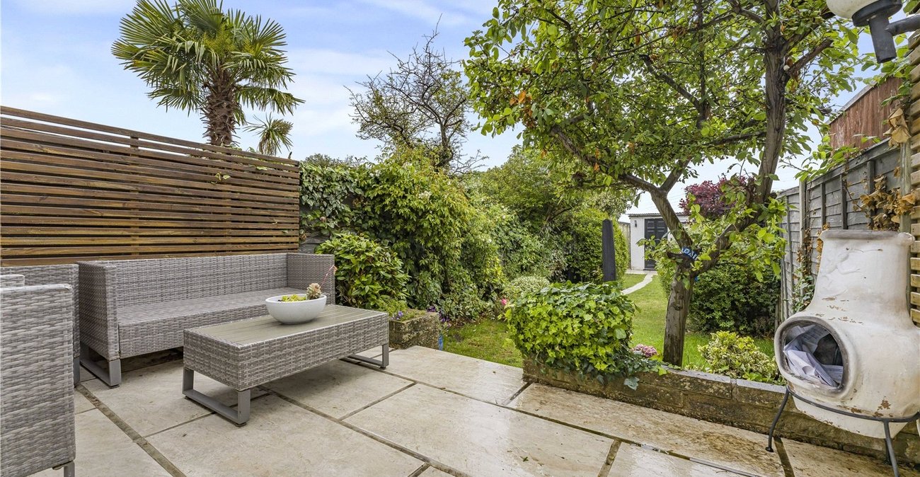 2 bedroom house for sale in Sidcup | Robinson Jackson