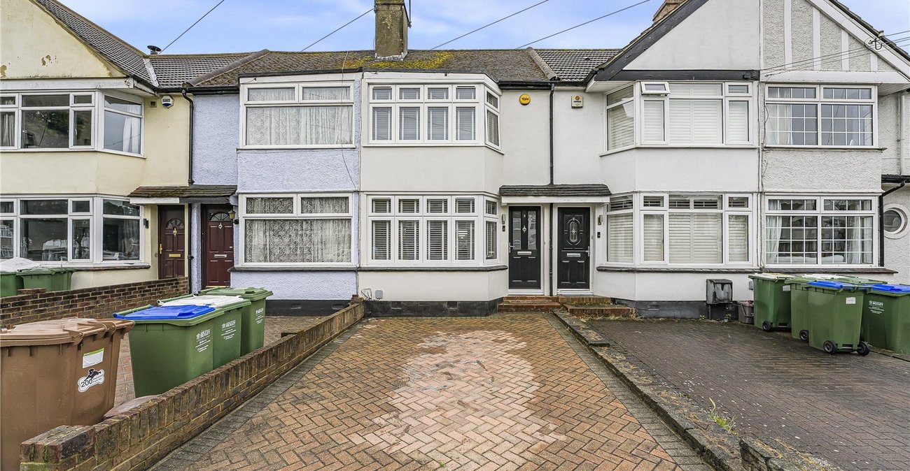 2 bedroom house for sale in Sidcup | Robinson Jackson
