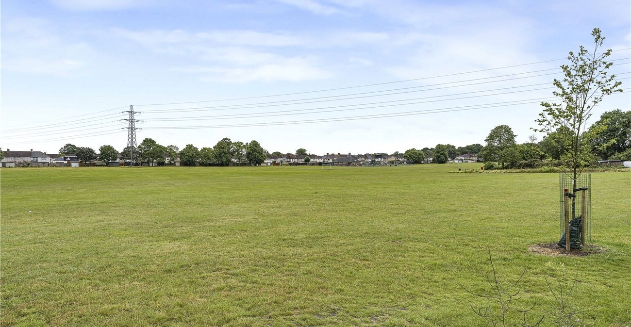 2 bedroom house for sale in Sidcup | Robinson Jackson