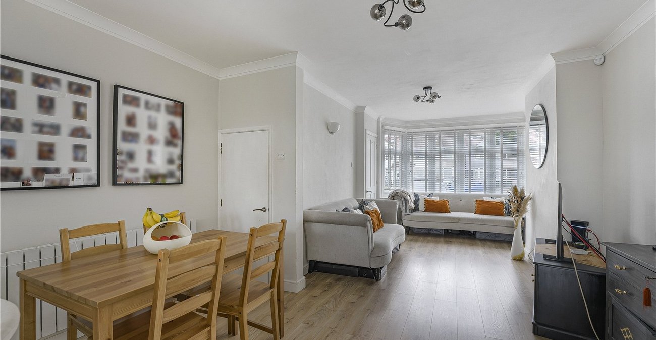 2 bedroom house for sale in Sidcup | Robinson Jackson
