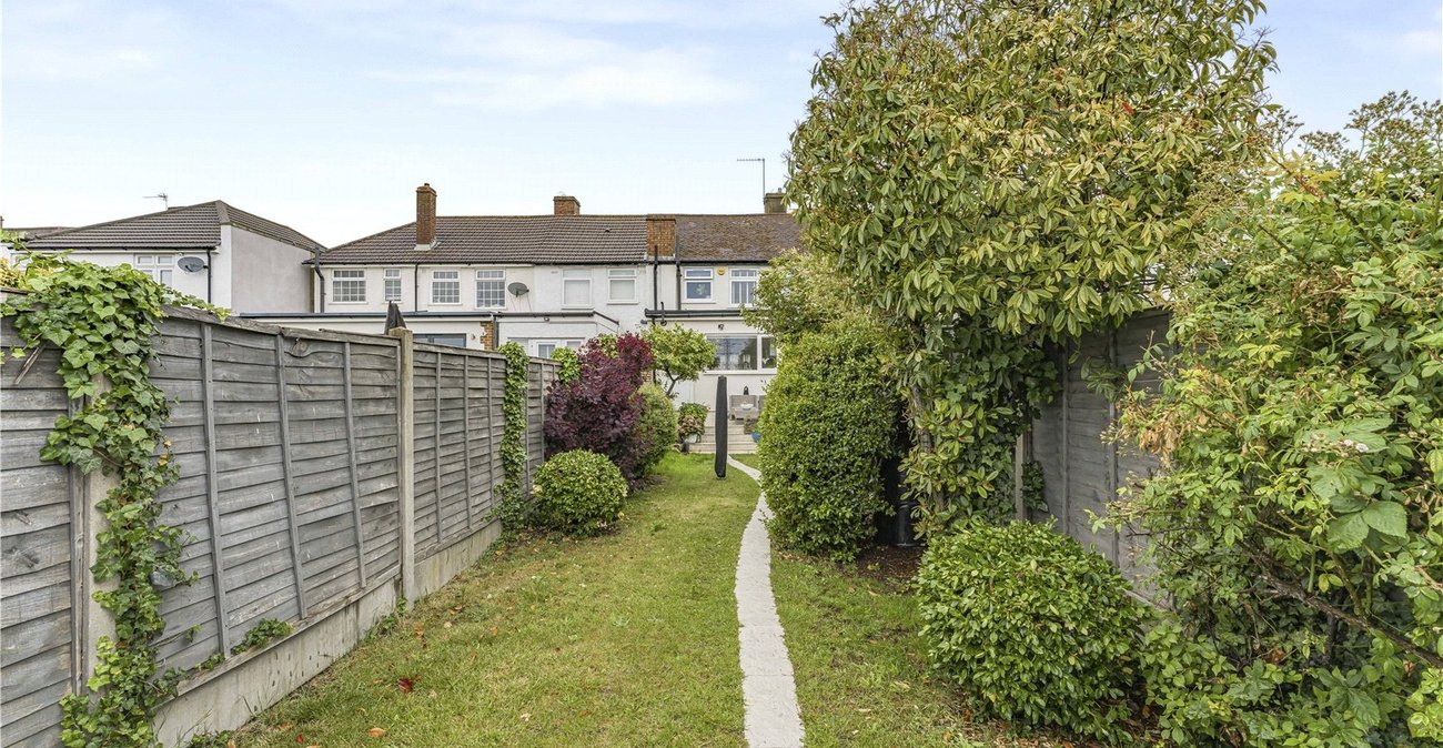 2 bedroom house for sale in Sidcup | Robinson Jackson