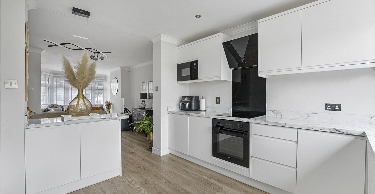 2 bedroom house for sale in Sidcup | Robinson Jackson