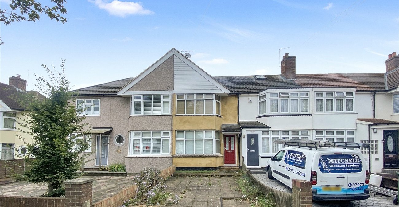 2 bedroom house for sale in Sidcup | Robinson Jackson