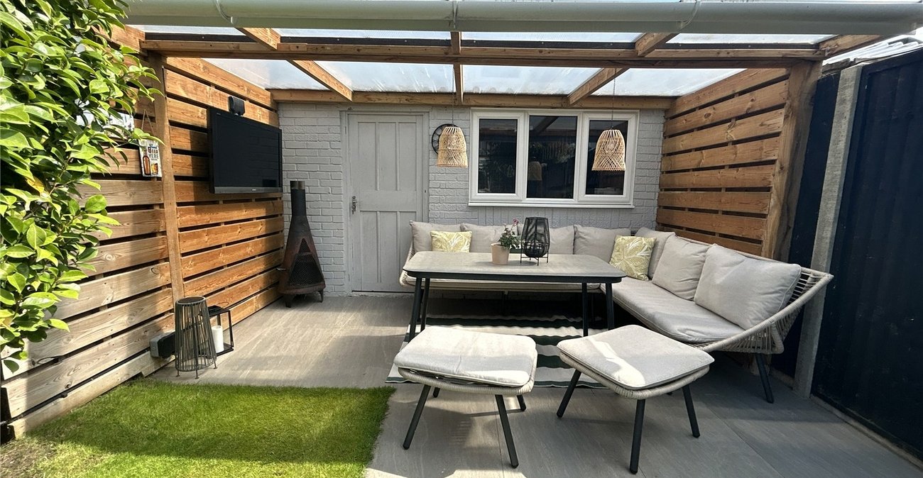 2 bedroom house for sale in Sidcup | Robinson Jackson