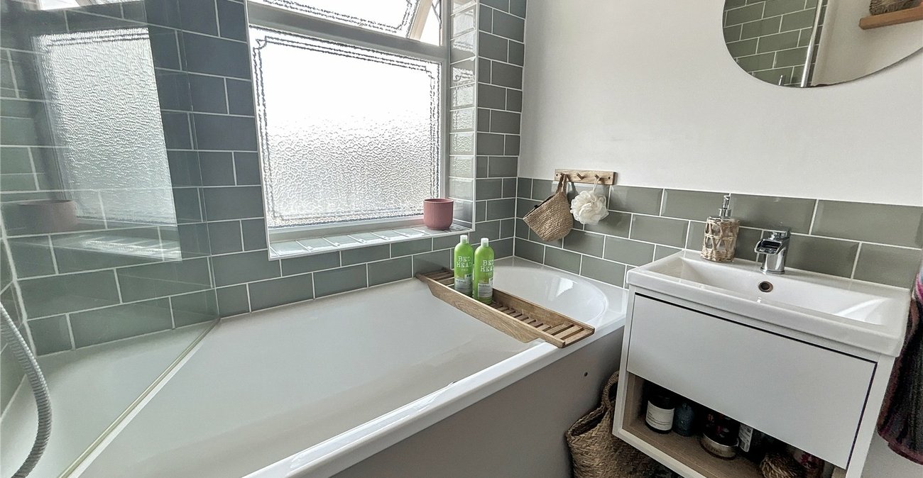 2 bedroom house for sale in Sidcup | Robinson Jackson