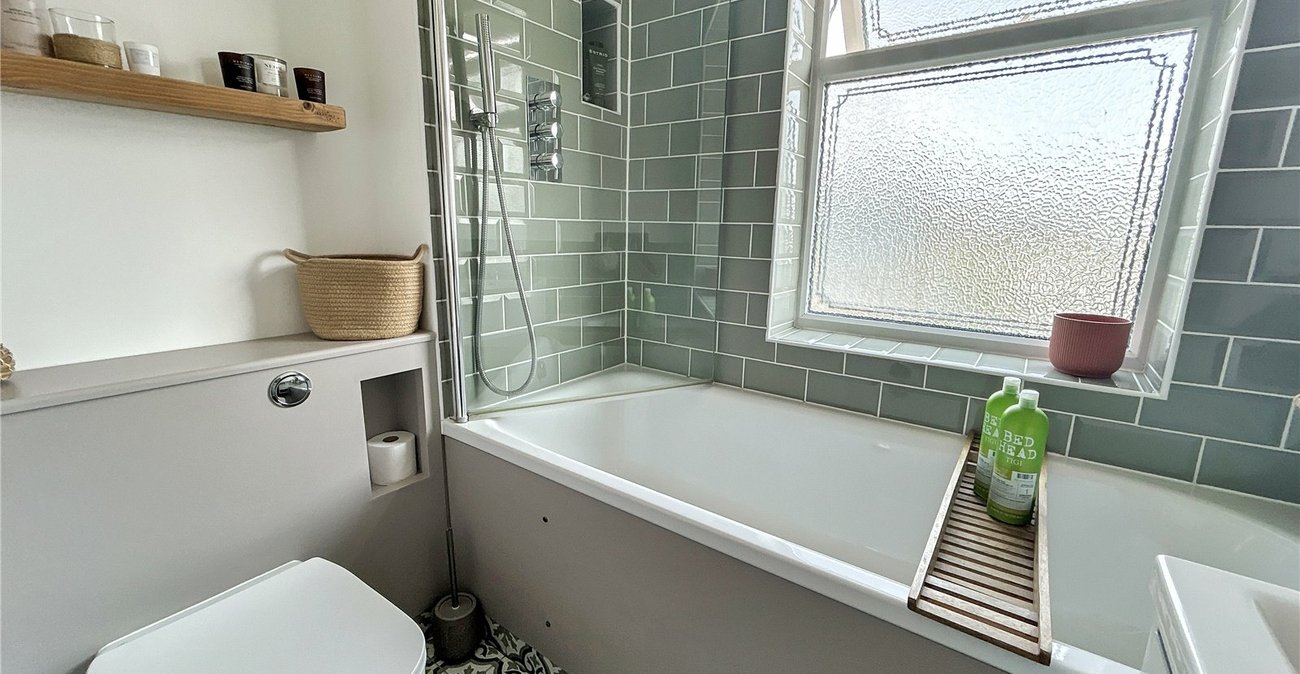 2 bedroom house for sale in Sidcup | Robinson Jackson