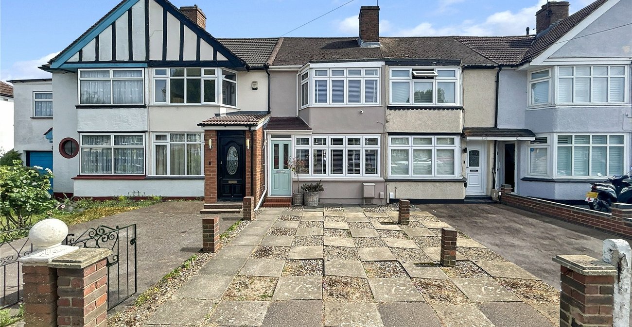2 bedroom house for sale in Sidcup | Robinson Jackson