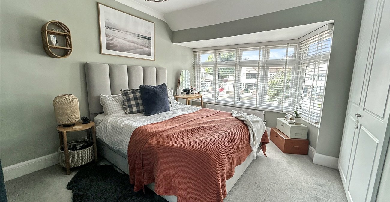 2 bedroom house for sale in Sidcup | Robinson Jackson