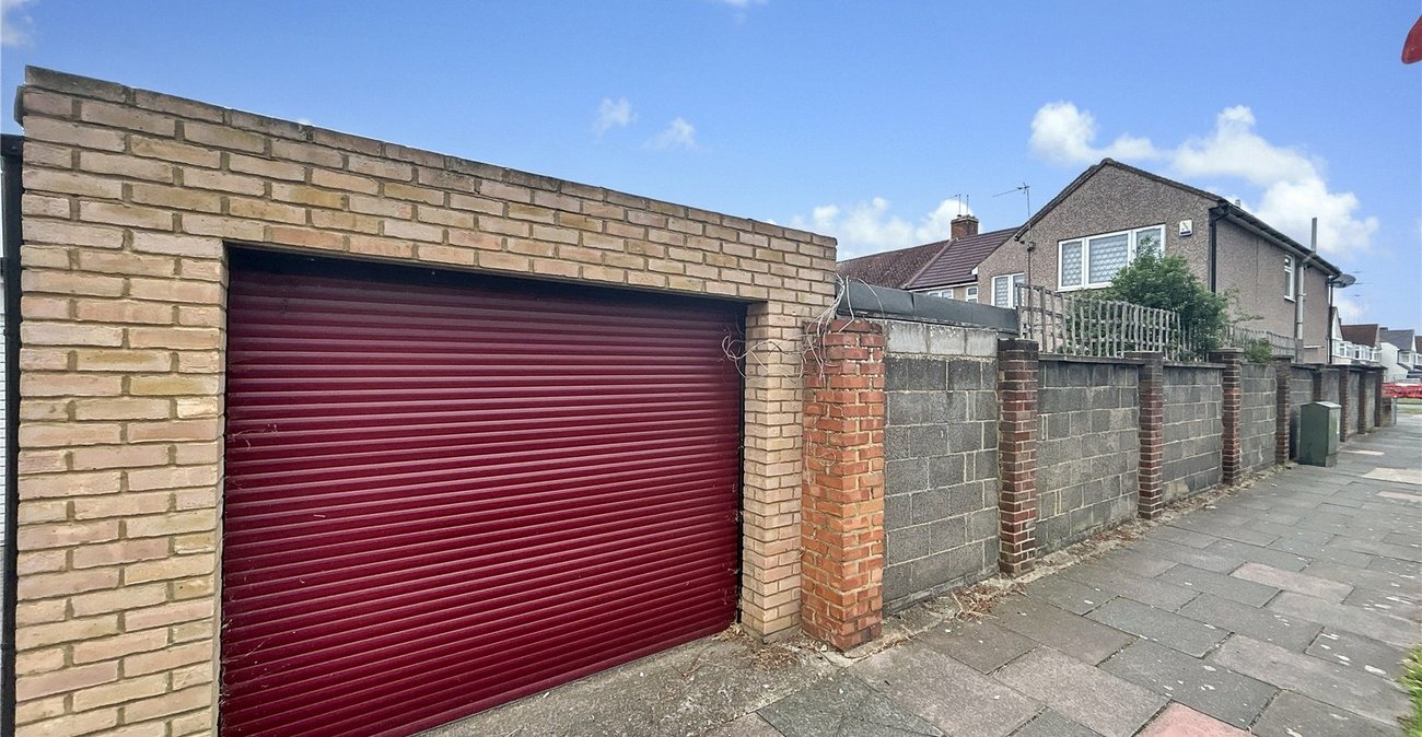 4 bedroom house for sale in Sidcup | Robinson Jackson