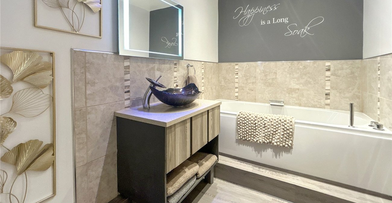 4 bedroom house for sale in Sidcup | Robinson Jackson