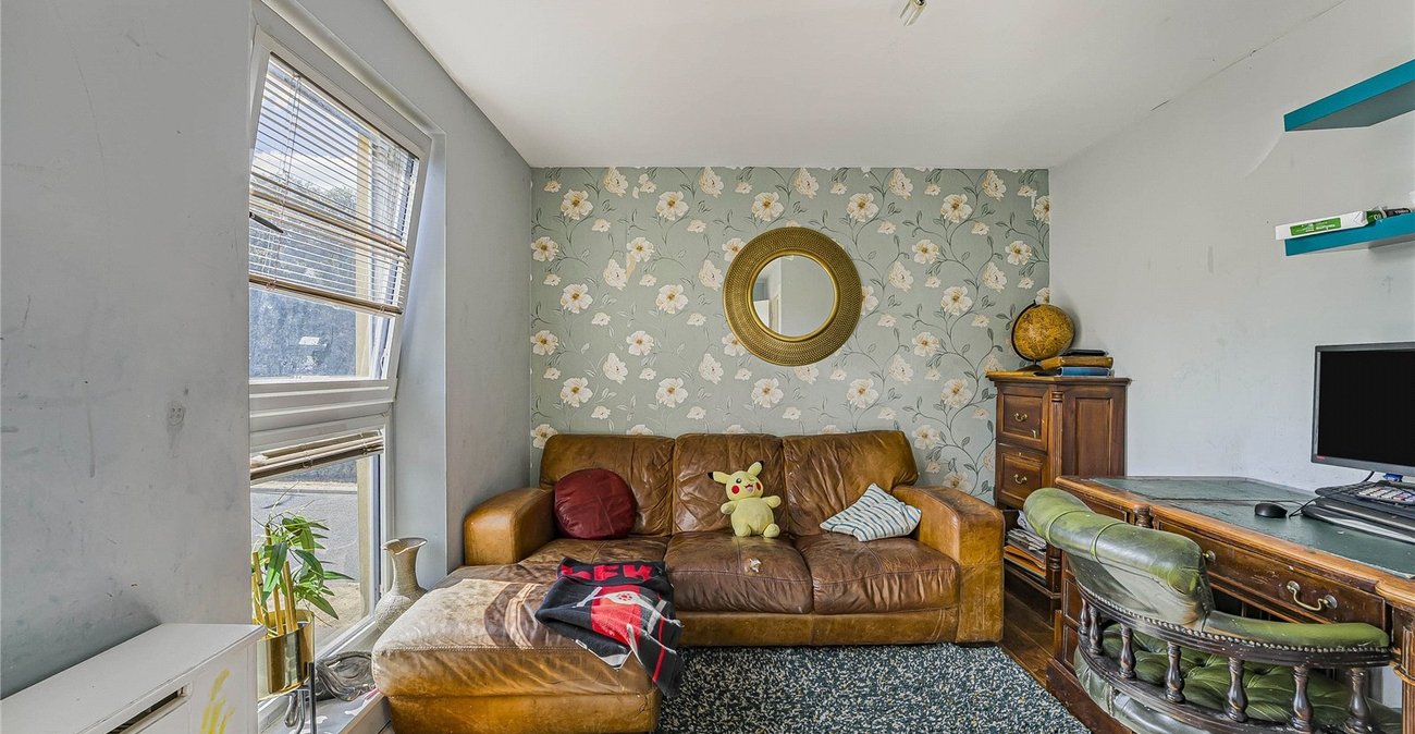 5 bedroom house for sale in Dartford | Robinson Jackson
