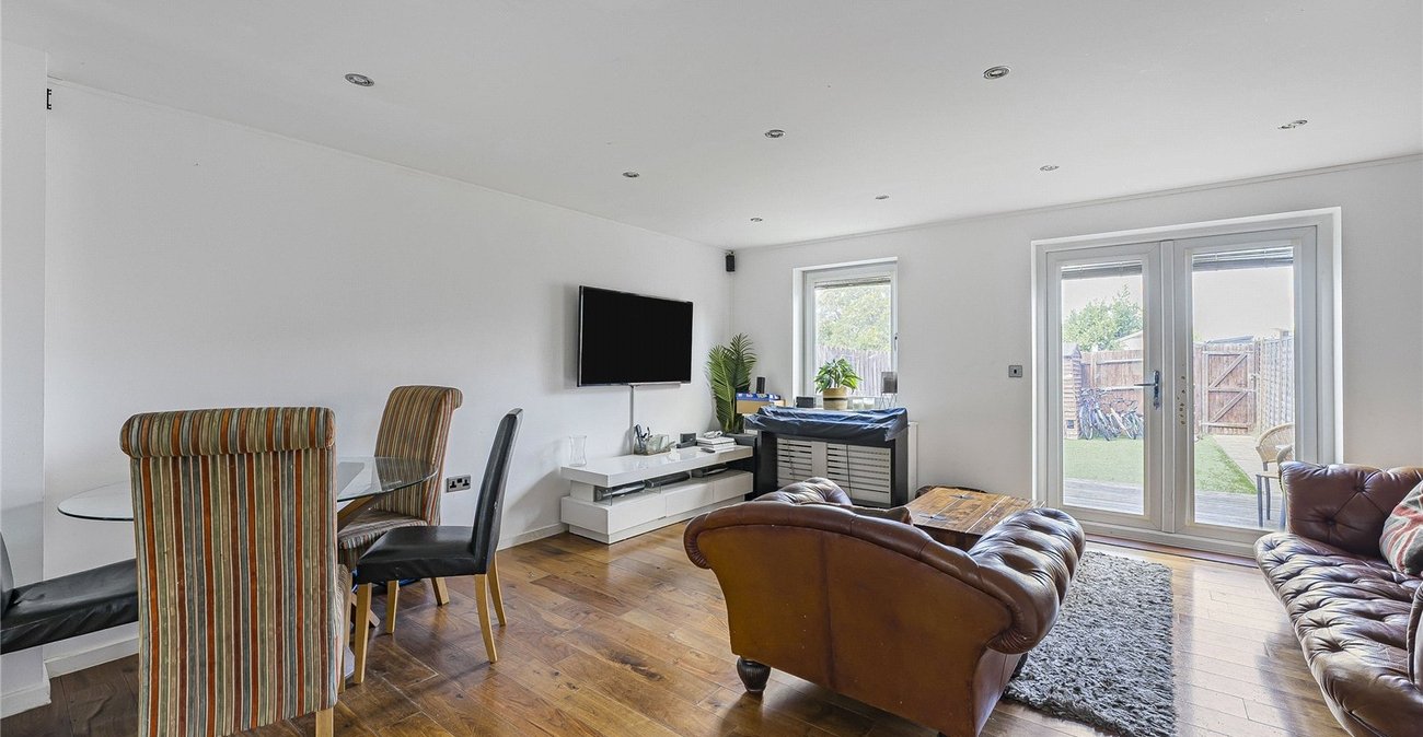 5 bedroom house for sale in Dartford | Robinson Jackson