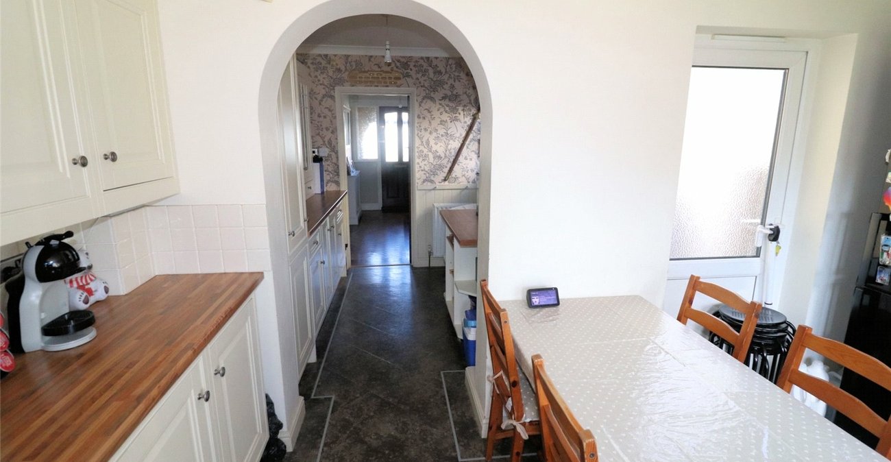 4 bedroom house for sale in (Bexleyheath Boarders) Erith | Robinson Jackson