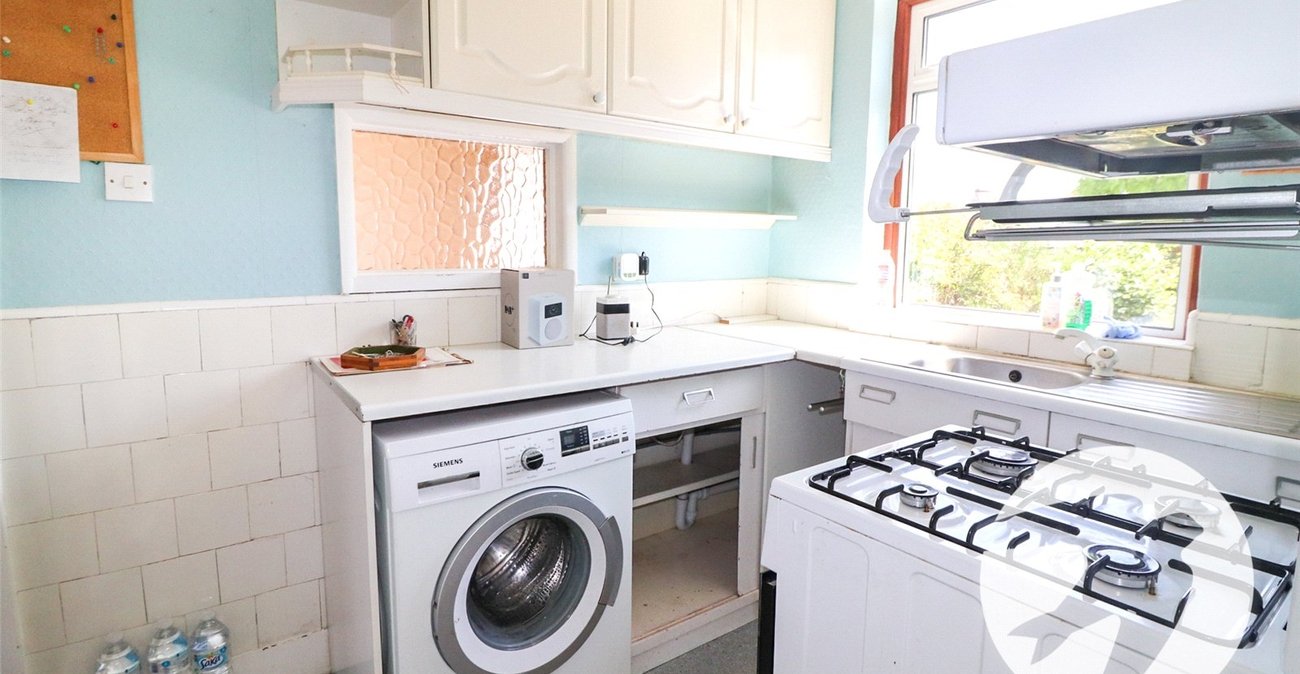 3 bedroom house for sale in Erith | Robinson Jackson