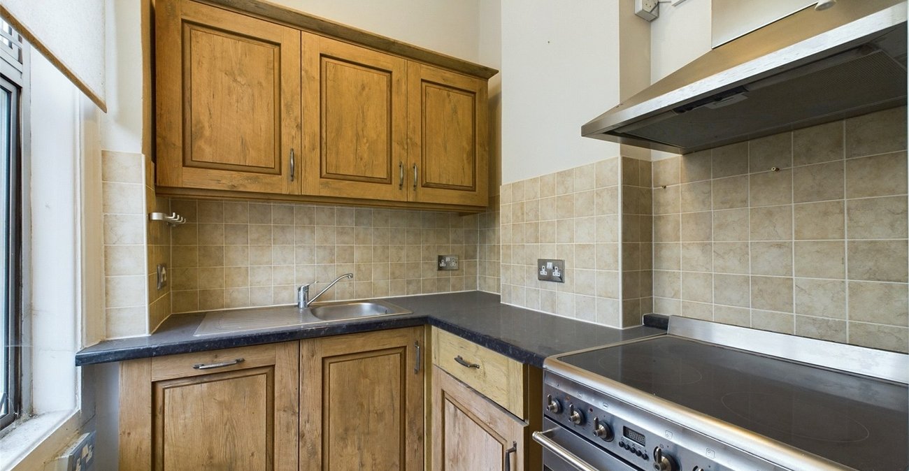 2 bedroom property for sale in Blackheath | Robinson Jackson