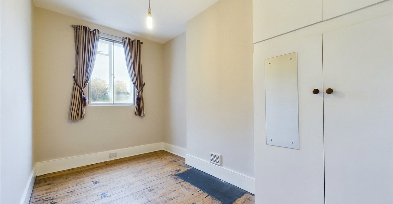 2 bedroom property for sale in Blackheath | Robinson Jackson