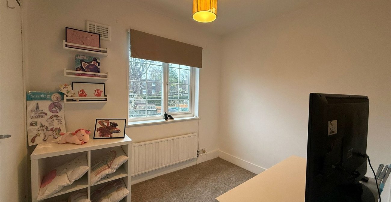 2 bedroom house for sale in Shooters Hill | Robinson Jackson